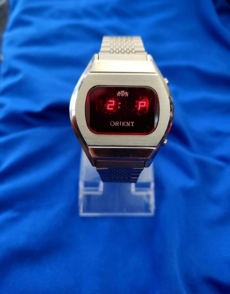 The legendary ORIENT TOUCHTRON LED quartz 1973 | eBay The legendary ORIENT TOUCHTRON LED quartz 1973 | eBay