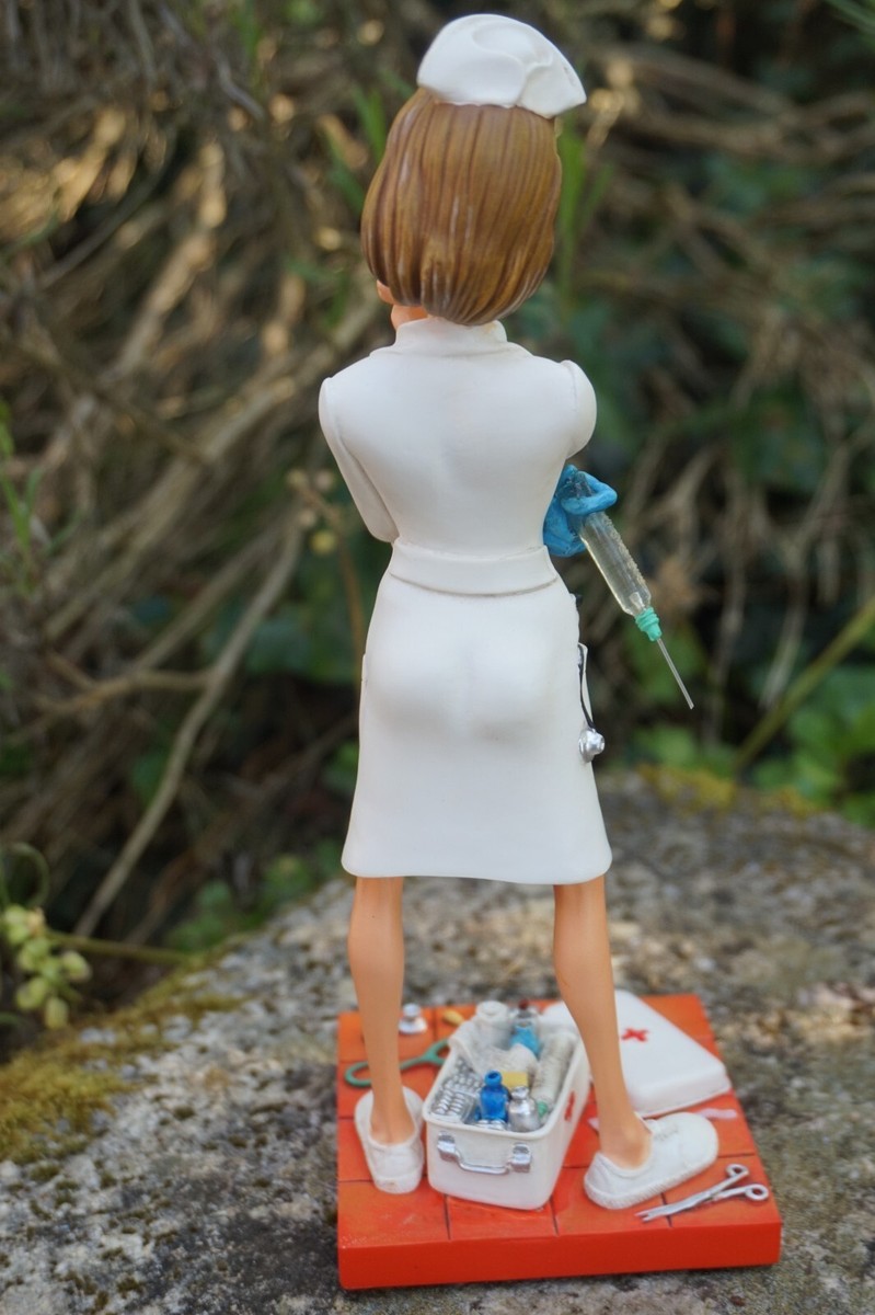 Figurine l'infirmière 24cm Forchino -FO84014