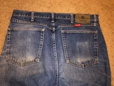 MENS WRANGLER PREMIUM QUALITY BLUE JEANS 34 X 34    ACTUAL 34 X 33 #96501MR