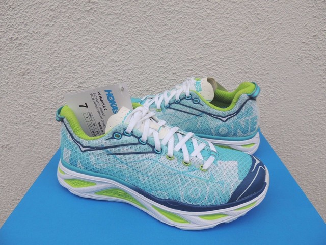 hoka one one huaka