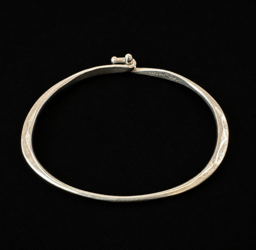 James Avery Hammered Hook-On Bracelet Sterling Silver 925 8g BR-47