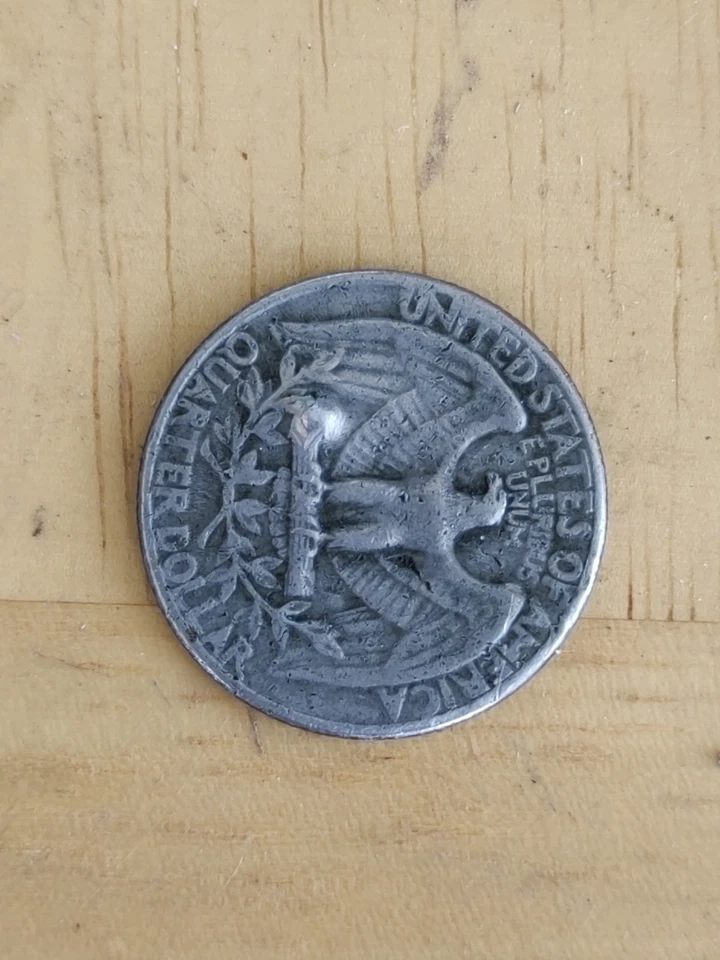 1972 George Washington Error Quarter Star Mint Mark Punched Eye See Photos. - Image 4 of 4