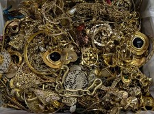 38+ lb. LOT- Gold Tone Fashion Jewelry Mixed Costume Fantasy free shpg & insurnc