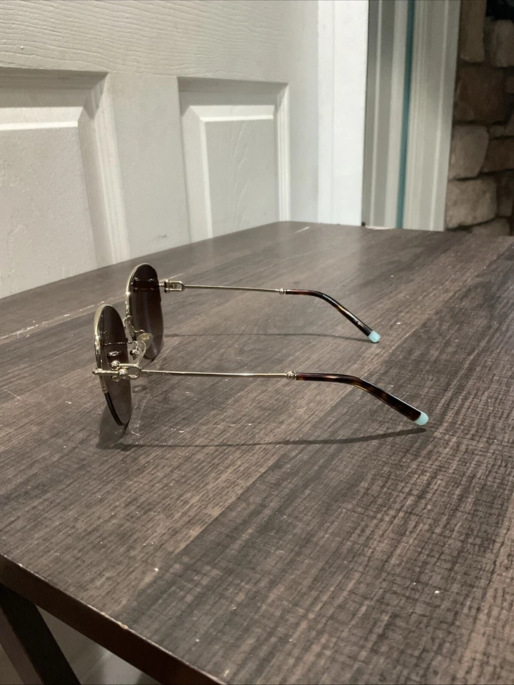 Gafas de sol Tiffany & Co oro pálido degradado lentes marrones TF3082 58-16 140 Foto 3 de 4