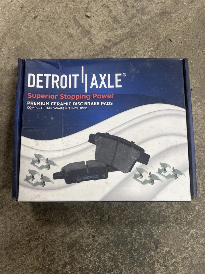 Rotores delanteros y traseros y pastillas de freno para un Subaru legacy/outback 2005-2009 Foto 3 de 4