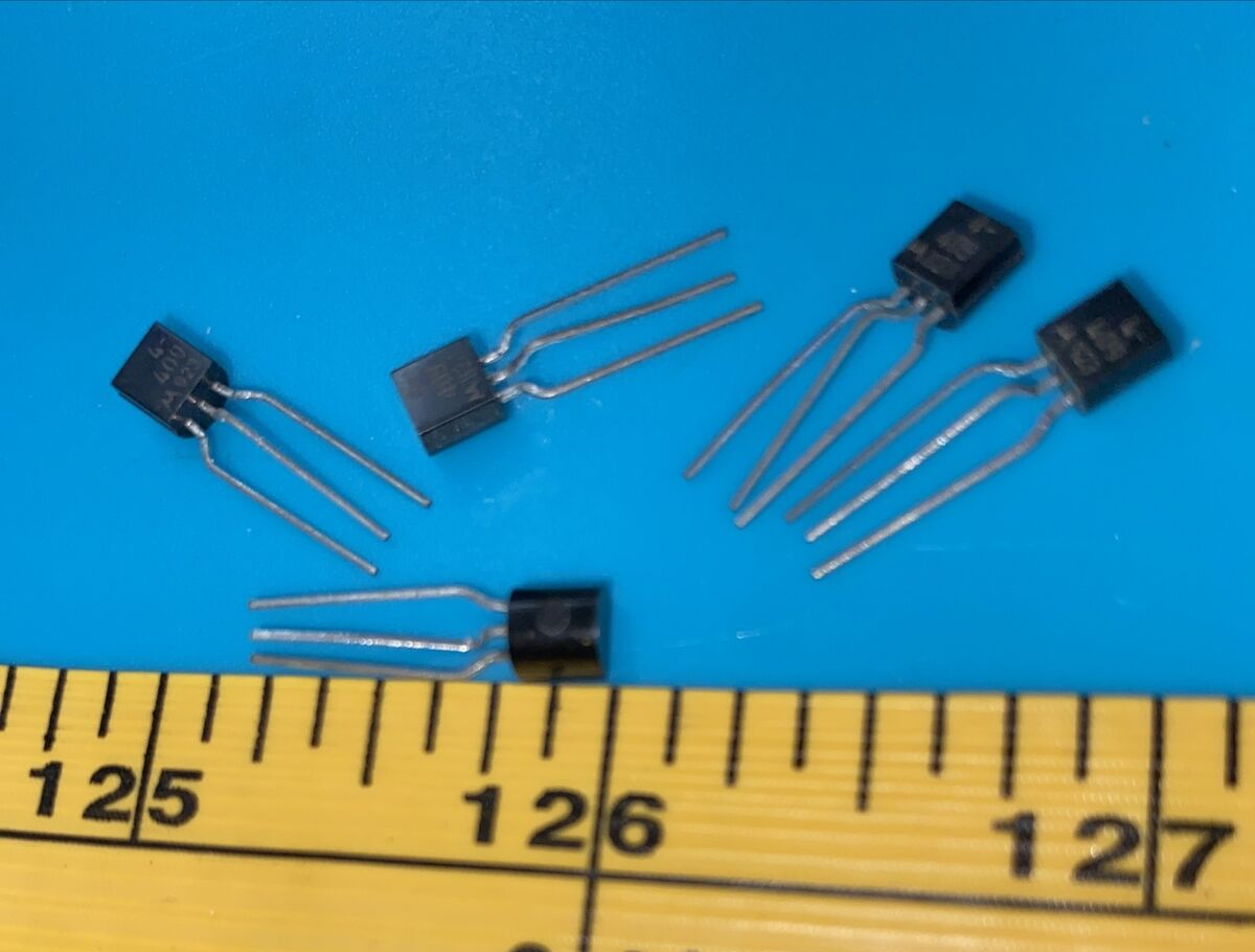 Motorola BJT NPN Transistor, Bi−Polar, TO−92−3, 600 MA, 60v, | Surplus - Foto 2