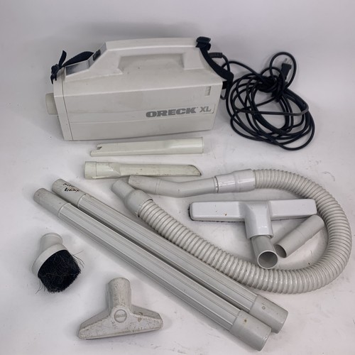 Oreck XL BB870-AW Compact Handheld 