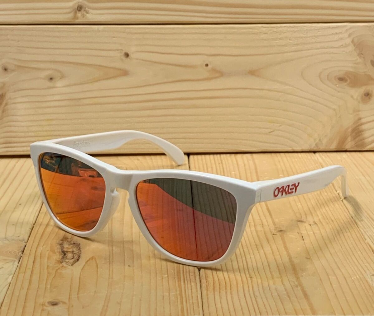 Oakley Frogskins Asian Fit Size White Frame Miror Lens Oakley Frogskins Asian Fit Size White Frame Miror Lens