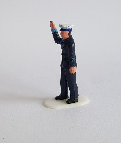 Dinky Toys No. 277, Police Land Rover with Policeman Superb Mint Condition - Picture 16 of 20