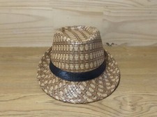 WHITE/BLACK FEDORA STYLE HAT LIGHT MATERIAL TO KEEP YOU COOL DURING THE SUMMER.