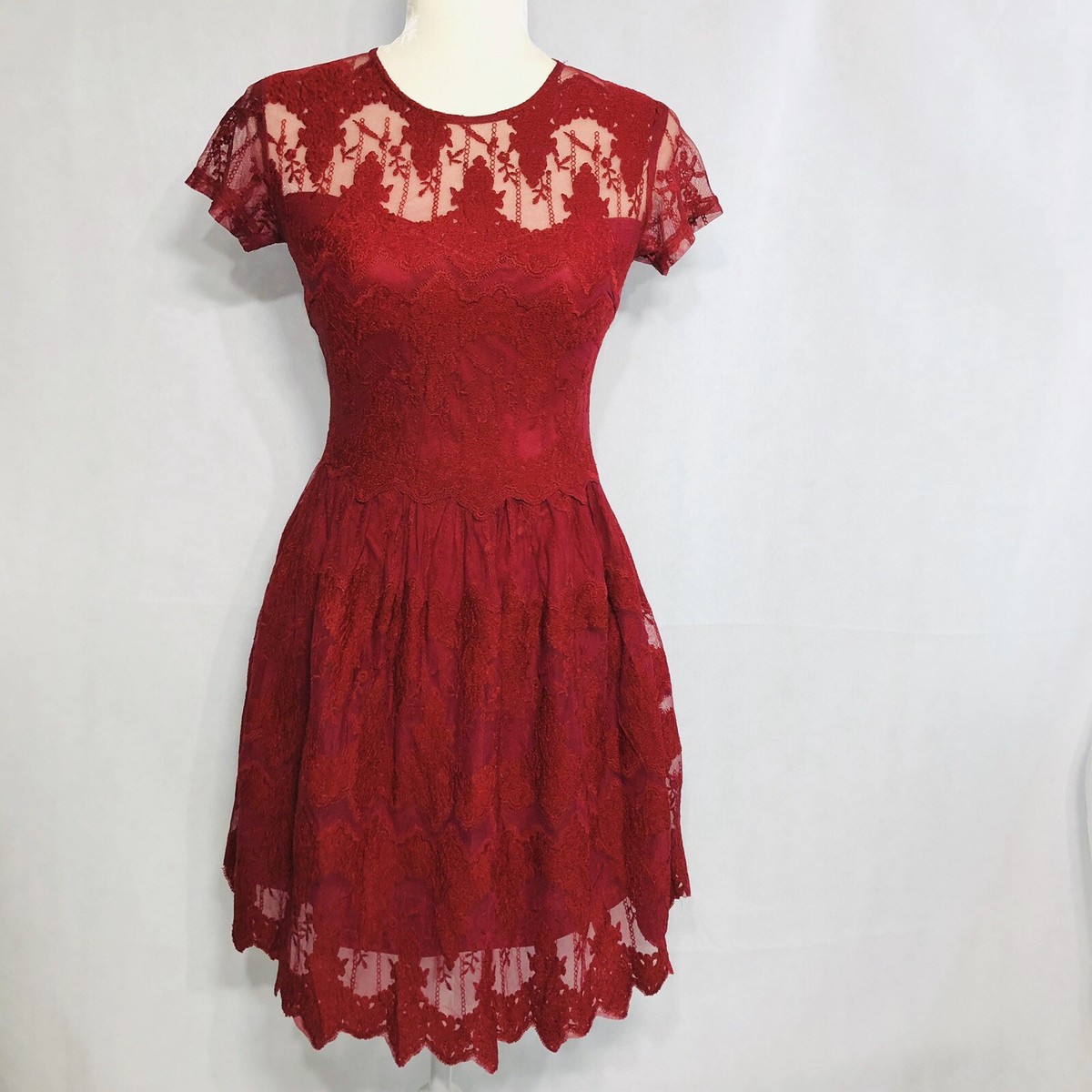 Francescas Women's Dress burgundy color Short Sleeve size S