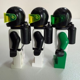 Lego Rebel Hunter 6897 Space Police 100% Complete Box 140 Pieces 2 Minifigures