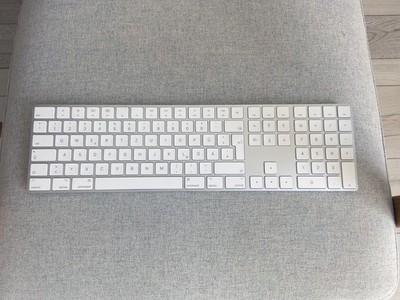 Apple Magic Keyboard mit Ziffernblock [deutsches Tastaturlayout, QWERTZ] A1843