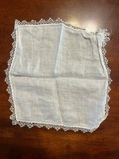 VINTAGE HANKY WHITE LACE EDGE WHITE LINEN CENTER WEDDING FORMAL NEW W/O TAG