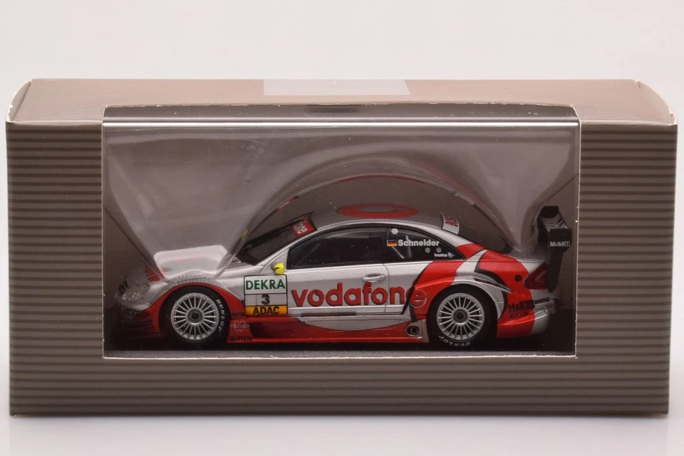 B66961982 Mercedes CLK DTM Vodafone n3 Schneider Minichamps 1/43 - Immagine 4 di 4