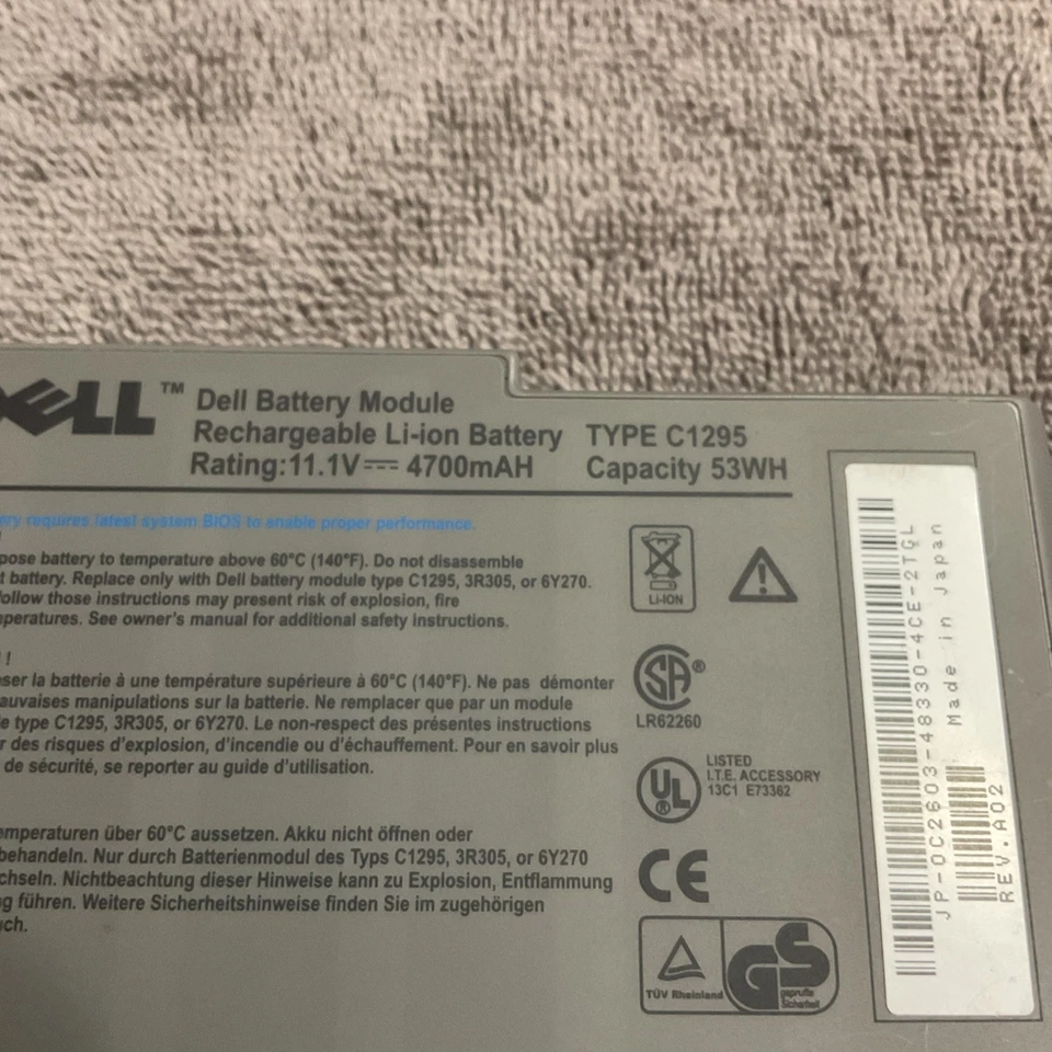 2 Batería GENUINA DELL Li-ion, Tipo C1295 11.1V, 4700mAh, Capacidad 53WH Sin Probar Foto 3 de 4