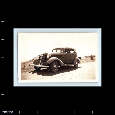 Old Vintage Photo MAN DRIVING CLASSIC CAR STUDEBAKER DICTATOR