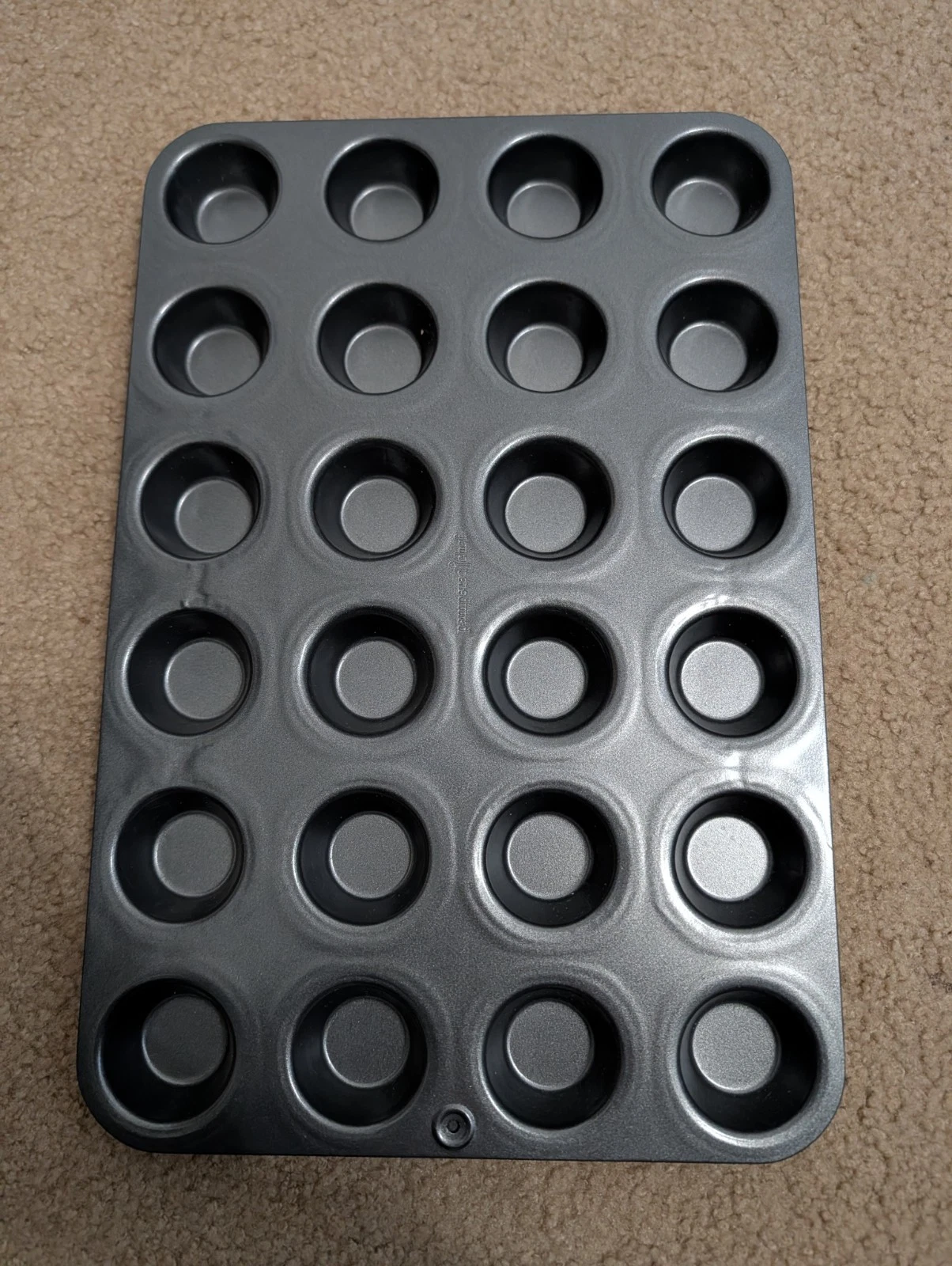 Pampered Chef Mini Tart Muffin Pan 24 Mini Muffin Tin