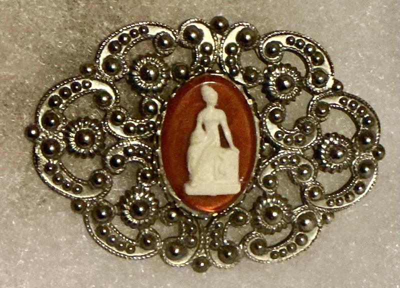 Vintage Cameo Brooch/Pin Estate Ornate Standing Lady 2  1/2” X 1  2/3”