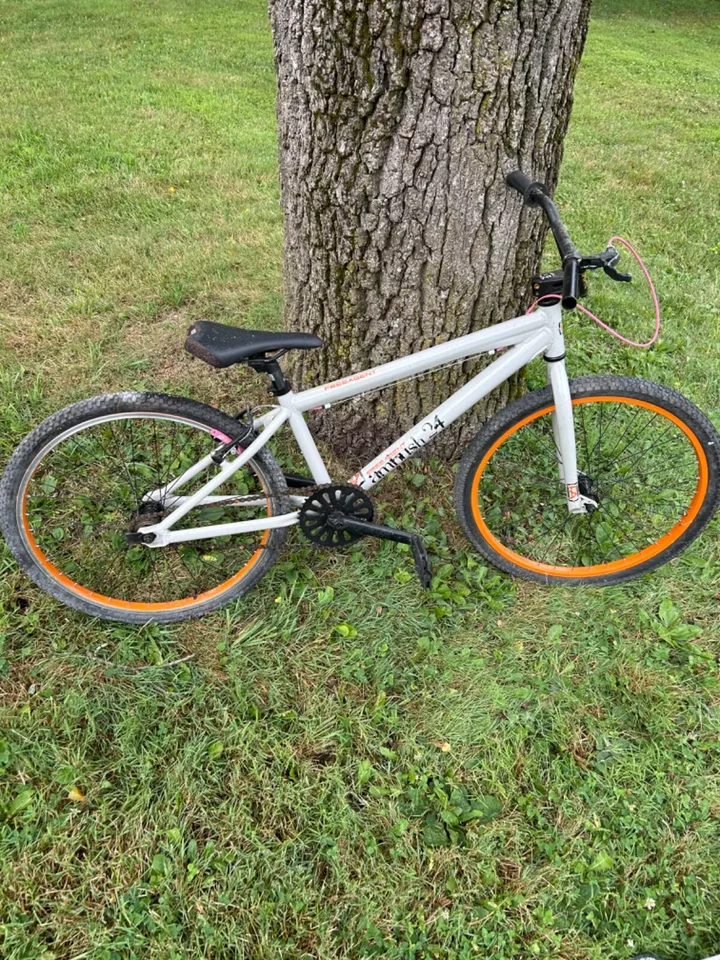 Free Agent Ambush 24” Cruiser Bmx Bike - Image 3 of 3