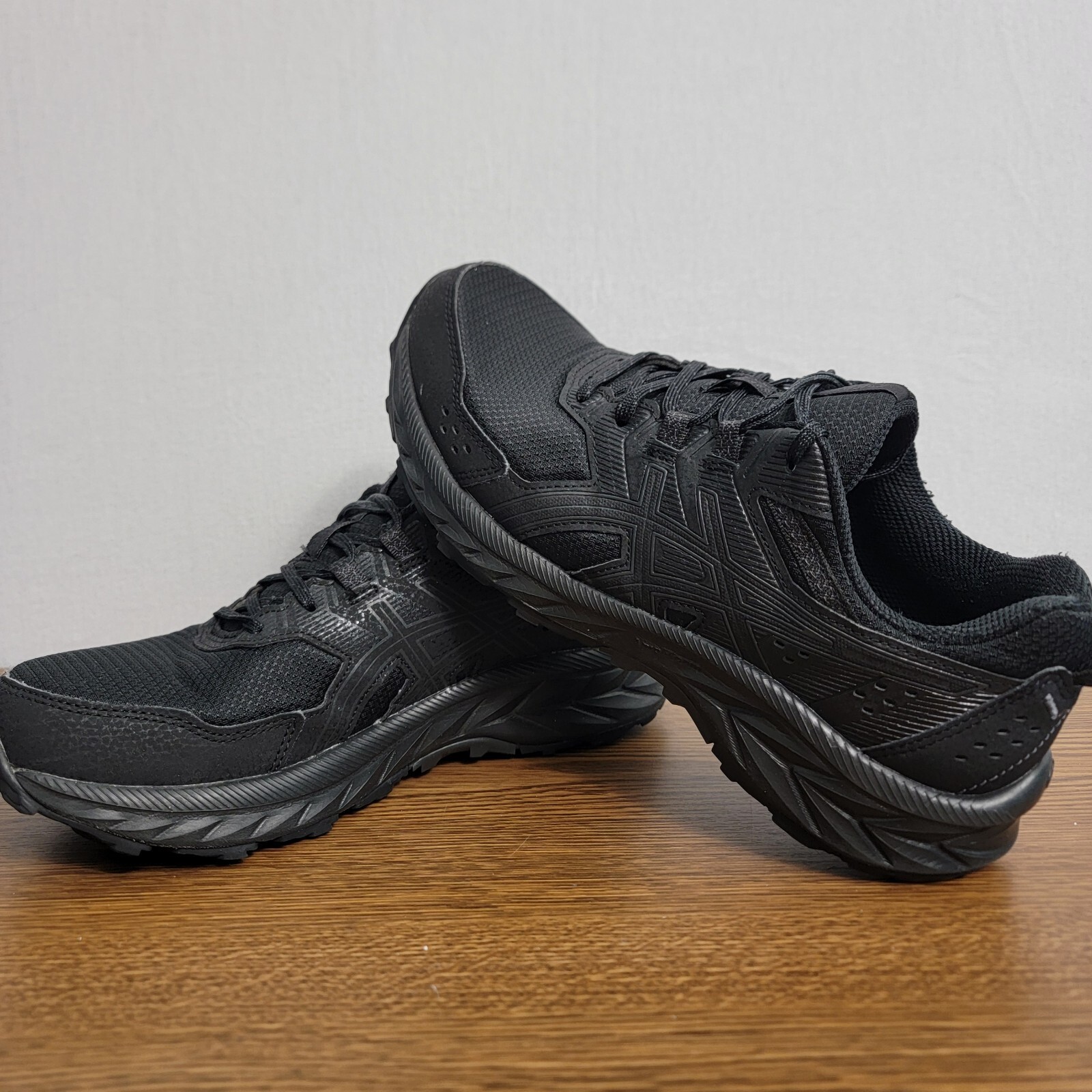 Asics Gel Venture 9 Shoes Women Size 8.5 Hiking Trail Outdoor Triple Black