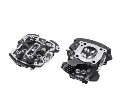NEW Screamin Eagle Harley Milwaukee8 Water Twin Cooled CNC Ported