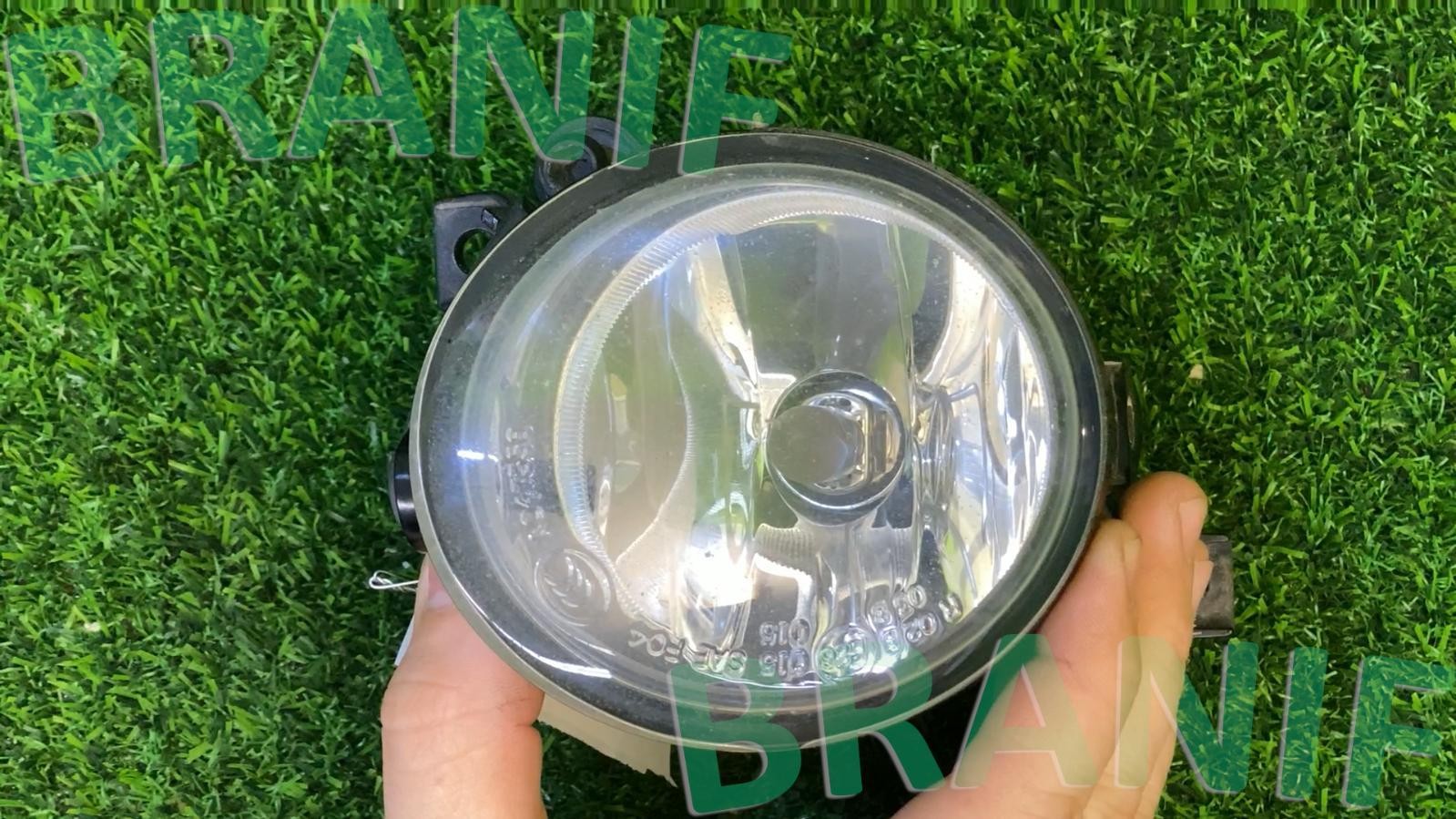 VW TIGUAN EOS CC PASSENGER SIDE FOGLIGHT 1T0941700G OEM