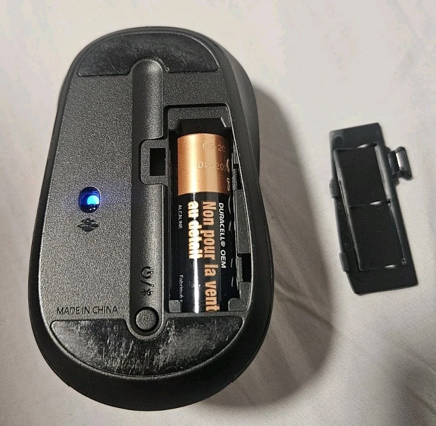 Microsoft Bluetooth Mobile Mouse 3600 Model 1730 Black - Image 3 of 4