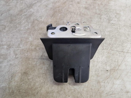 Audi A3 8V Heckklappenschloss  8R0827505 320745