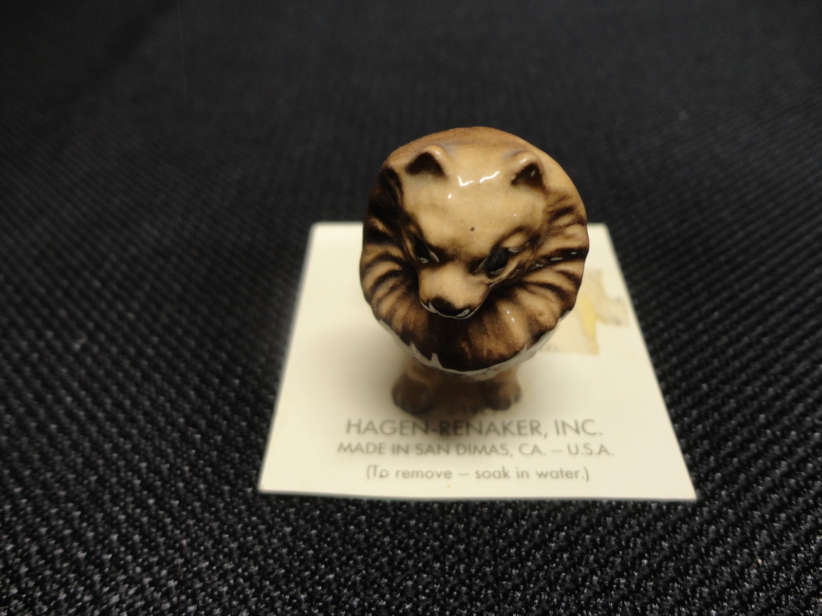 Vintage Hagen Renaker Pomeranian Dog Porcelain Mini Figure 1.750