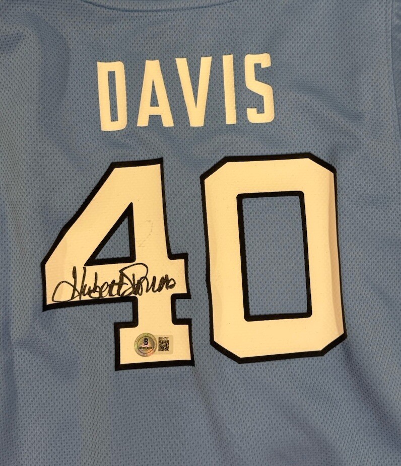 Hubert Davis Autographed Signed North Carolina Tar Heels JERSEY BAS BECKETT 