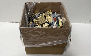 LEGO Bulk Lot 10 lbs Mixed Bricks Technic Minifig Parts Star Wars Colors
