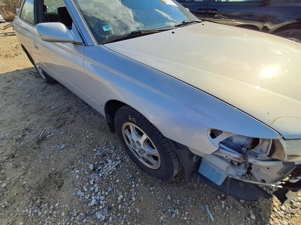 Guardabarros derecho pasajero cupé compatible con 99-03 SOLARA 2770424 Foto 2 de 4