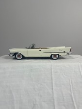 Danbury Mint 1957 Chrysler 300c Cloud White Convertible 124 Well Kept Clean Danbury Mint 1957 Chrysler 300c Cloud White Convertible 124 Well Kept Clean