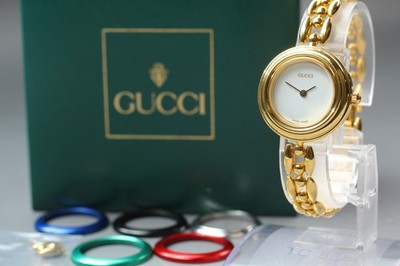Near Mint/Box GUCCI Change Bezel 11/12.2 6 Farben 26mm Quarz weißes...