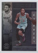 2019-20 Panini Illusions Trophy Collection Emerald Derrick Jones Jr #39 1u6