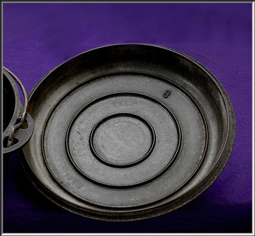 Antique Griswold # 8 Dutch Oven 1278 A Cast Iron w/ Self Basting Lid 1288 A - Picture 4 of 4