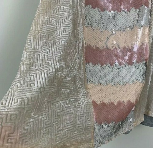 NWT Anthropologie Tiny Sequin Velvet Gray pink Sequined Tank Top Women’s Medium - Picture 3 of 5