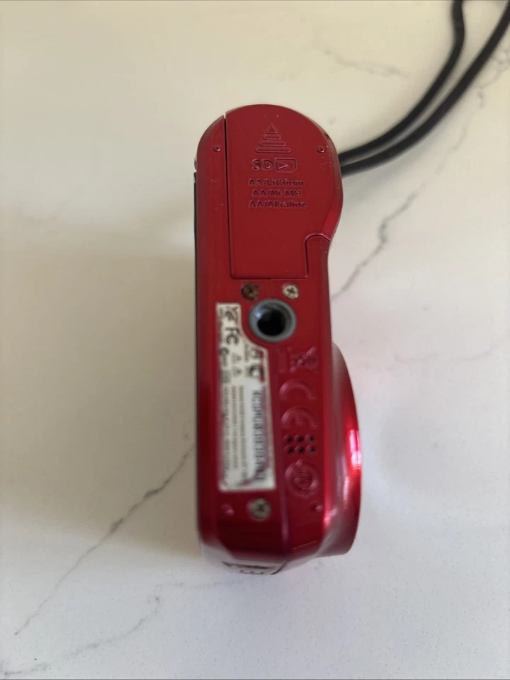 Kodak EasyShare C143 12.0MP Digital Camera - Red - NO POWER Comes W/memory Card - Image 4 of 4
