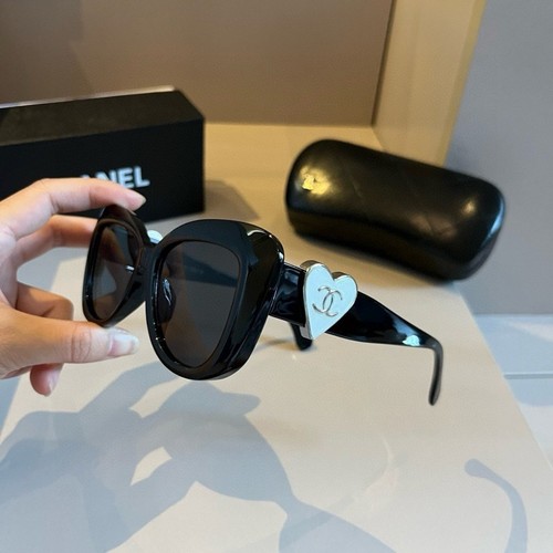 CHANEL 5517 Women's Sunglasses Black/Black Lens Size 55-16-142mm - NEW
