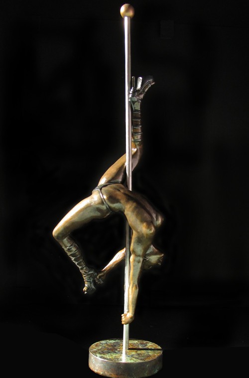 'Fuerza y Gracia' - Escultura de bronce de una bailarina de polo