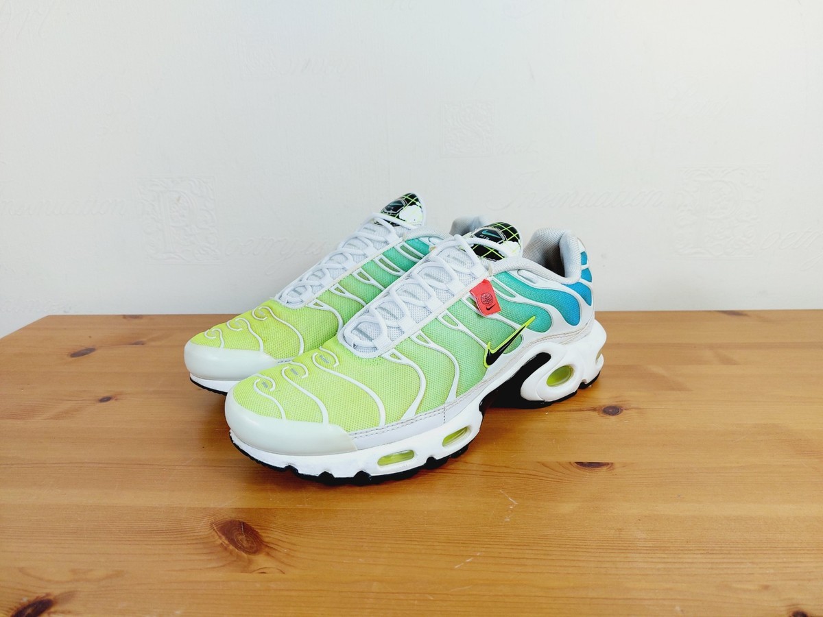 nike worldwide air max plus