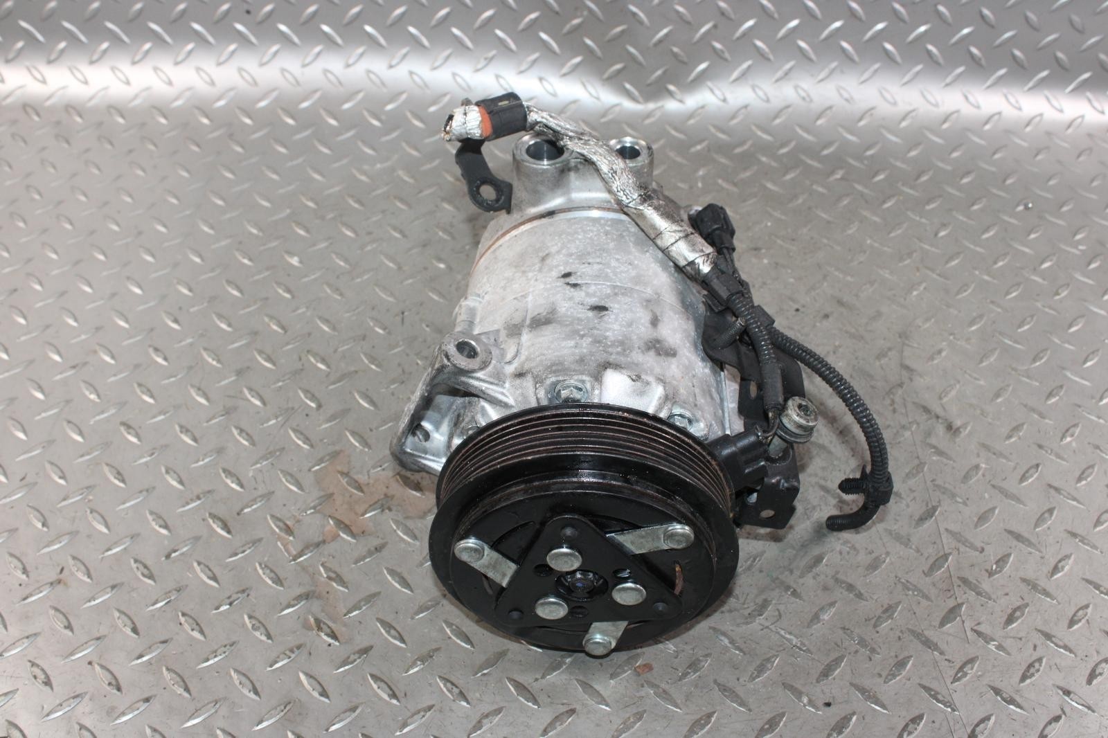 Maserati Ghibli 2014-2024 FRONT Ac compressor