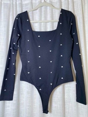 Francescas Yummi 3D Hearts Applique Bodysuit Black Long Sleeve Stretch | Large