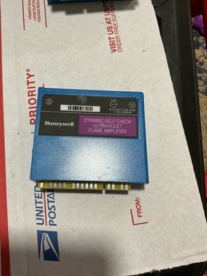 Honeywell R7861 A 1026 Dynamic Self-Check Ultraviolet Flame Amplifier
