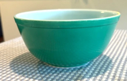 Vtg PYREX 403 Primary Colors GREEN Bowl Mixing Nesting Shiny 1950s 2.5 qts