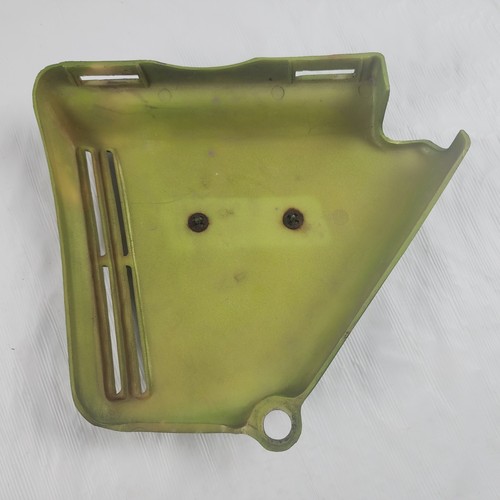 OEM Honda CL360 Right Side Cover & Emblem Muscat Green 1974 - Picture 7 of 10