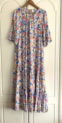 AND/OR Maxikleid Blumenmuster Rundhals Naht Taschen Relaxed Flare Größe 14
