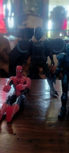 Marvel & DC Superhero Action Figure Collection Set - Picture 8 of 12
