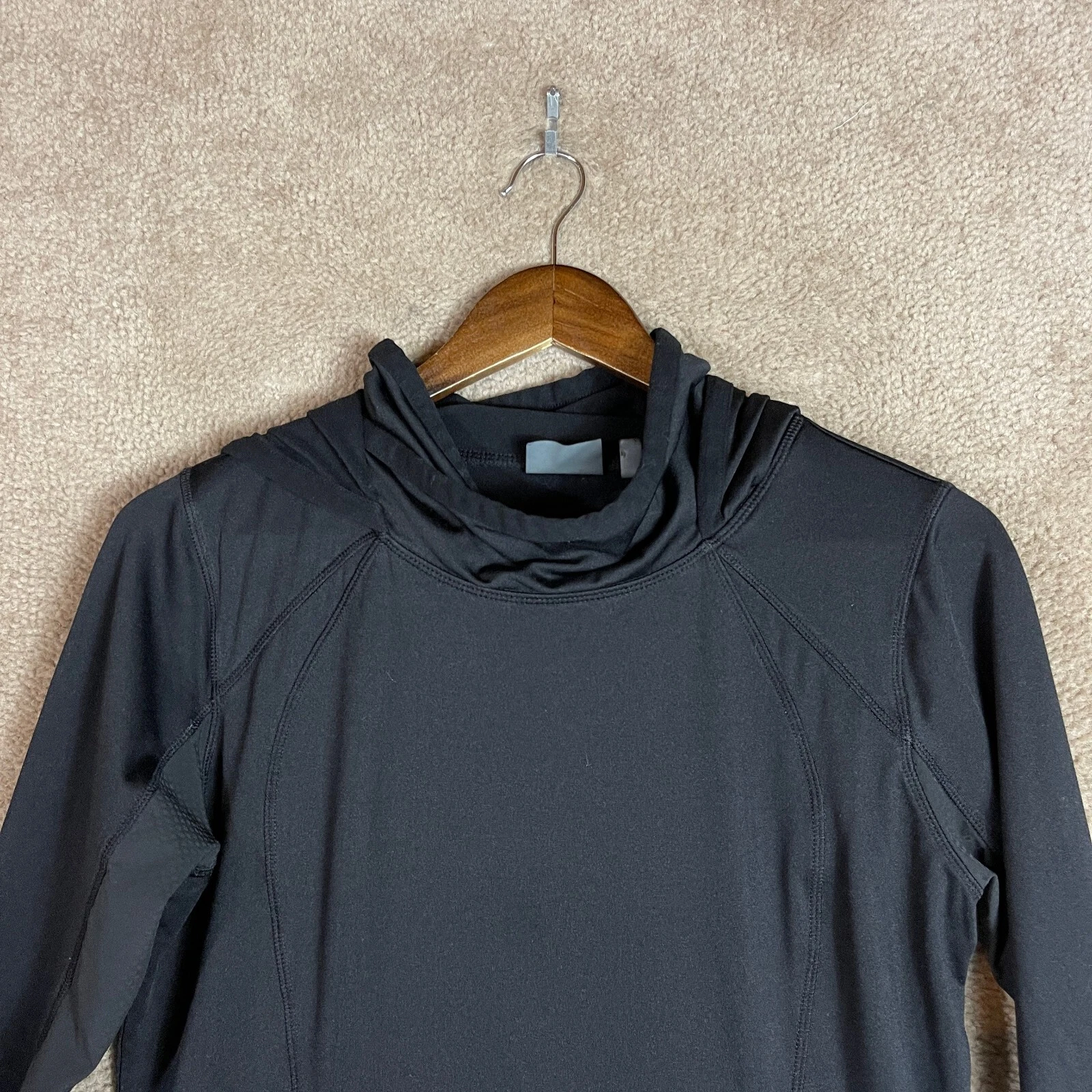 athleta pullover thumbholes lightweight sport hoodie